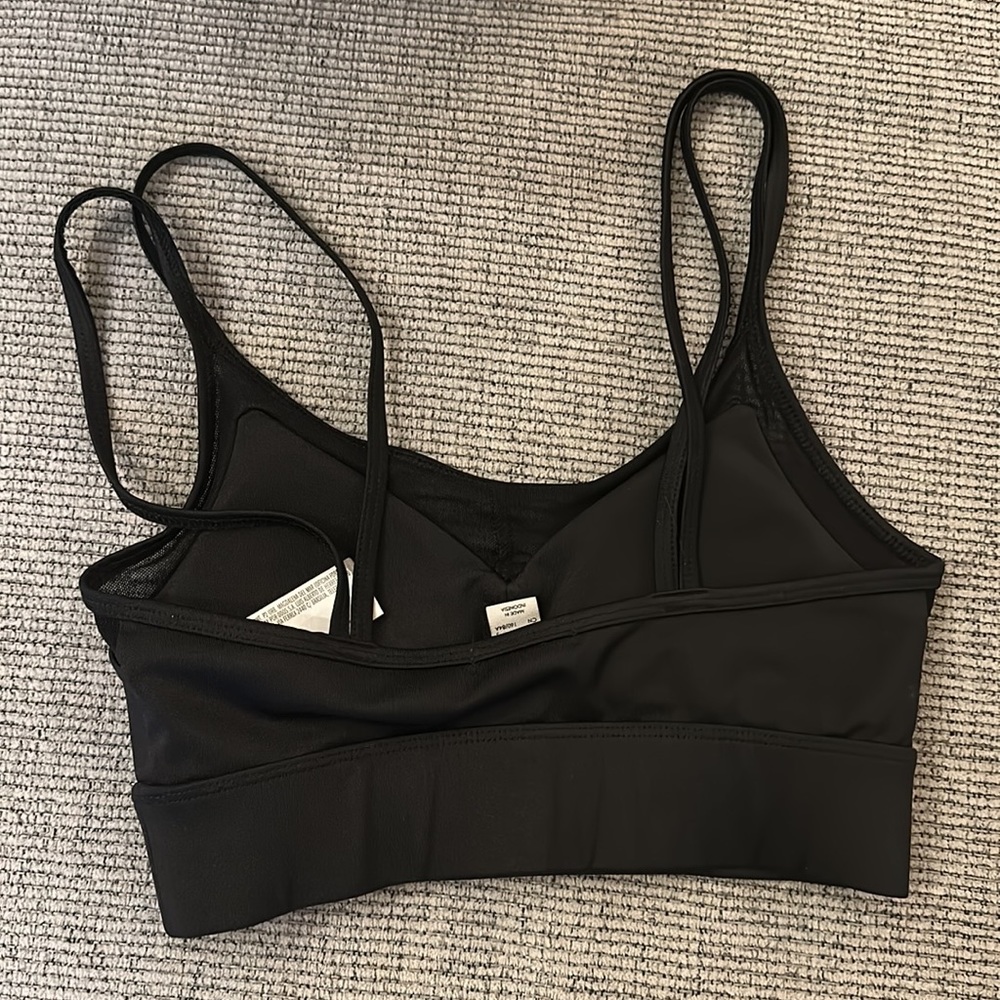 Black Sports Bra NWOT - Picture 2 of 3